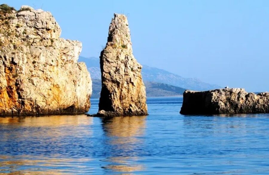 3,5h Wild Bays: Swim & Snorkel with Capt. Bobo (Public) - Choosing between five Wild Bays