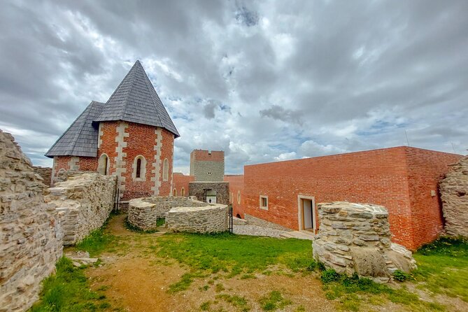 4-hour Private Zagreb & the Mountain Tour in a Yugo car - What the private format changes