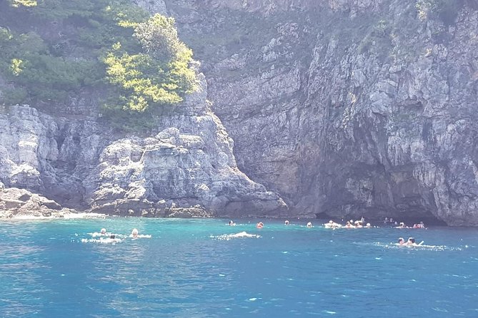 4h / 6h / 8h Elaphite Islands Tour with 6.5m/21FT SunDeck Boat - Lopud mixes a 15th-century church with lunch