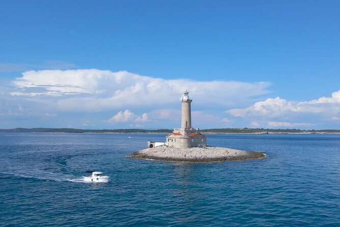 5 hours Private Kamenjak and Medulin Archipelago Tour - Sailing around Porer Lighthouse