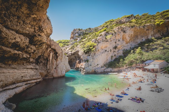 Adventurous Blue and Green Cave group tour - Stiniva Cove and the problem of popularity