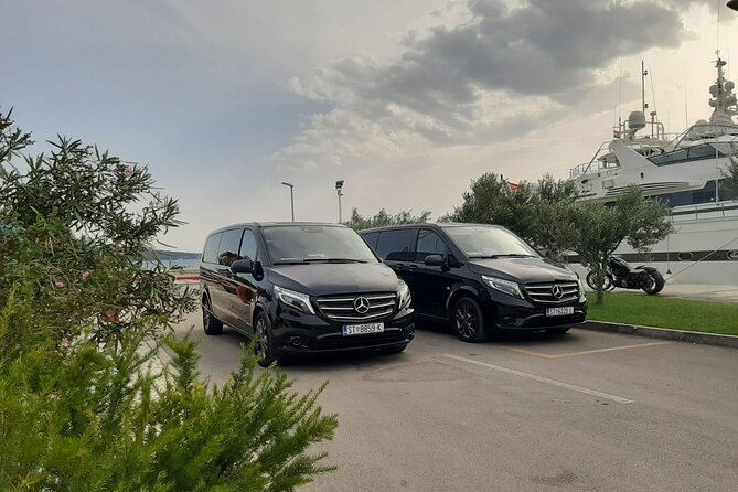 Airport shuttle - Punctuality, safety, and service standards