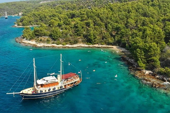 All Inclusive Brac and Solta islands swimming cruise - Why this Split boat trip is worth your time