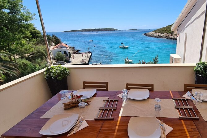 All-inclusive Gastro Blue Cave Tour from Split - The final swim near Šolta