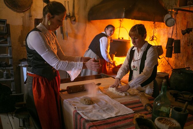Back to the Roots - Ancient Island Interactive Experience - Old skills you can try with your hands