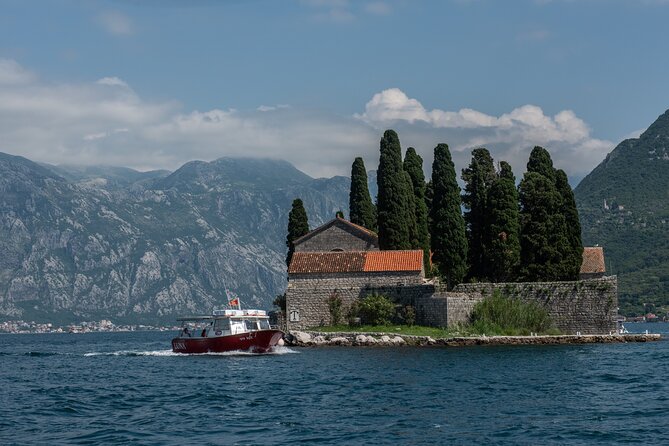 Bay of Kotor Private Full-Day Tour from Dubrovnik - Kotor: three hours inside the stone walls