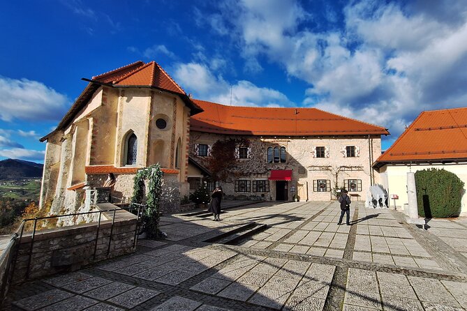 Best of Slovenia: Bled, Postojna, Ljubljana Day Tour from Zagreb - Ljubljana Old Town in One Hour