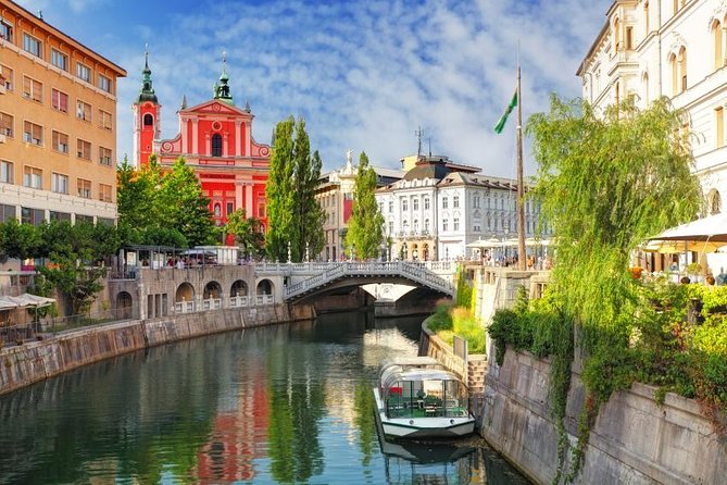 Best of Slovenia: Bled, Postojna, Ljubljana Day Tour from Zagreb - A Private Vehicle and Flexible Schedule