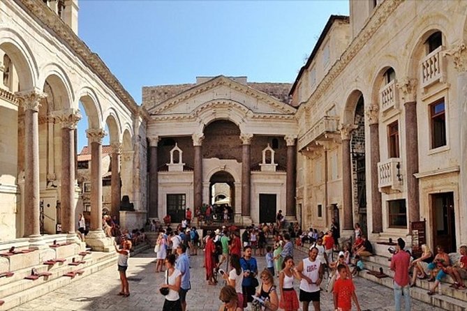 Best Private Split Walking Tour, Panoramic View and Port Pickup - What the private format adds