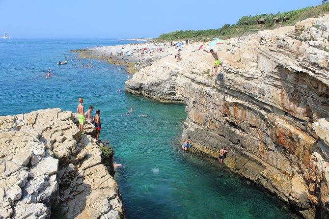 Bike Experience through Kamenjak - Kolumbarice cliffs and the blue cave