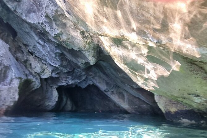 Blue and Green Cave Tour from Dubrovnik,private speed boats - Key points at a glance