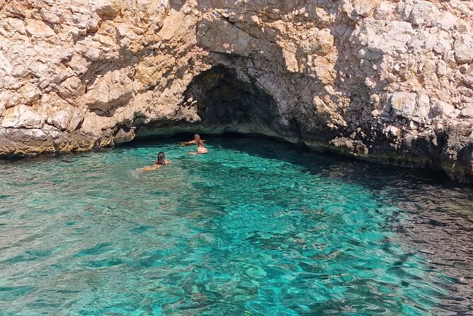 BLUE CAVE & 5 islands tour from Hvar - The Pakleni Islands explain the name before Palmizana