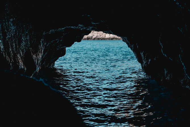 Blue Cave & 6 Islands Speedboat Tour From Split or Podstrana - Why this Split boat trip works so well