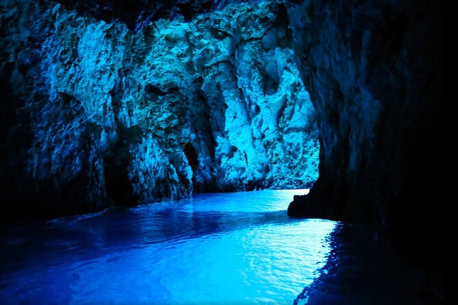 Blue Cave and Hvar island - five island tour from Split - Key points before you book