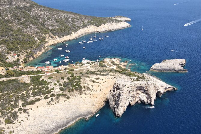 Blue Cave and Town Hvar with 5 Island Boat Tour - Swimming inside the Green Cave on Ravnik