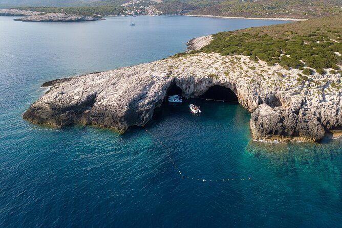 Blue Cave and Town Hvar with 5 Island Boat Tour - The crew, comfort, and sea conditions
