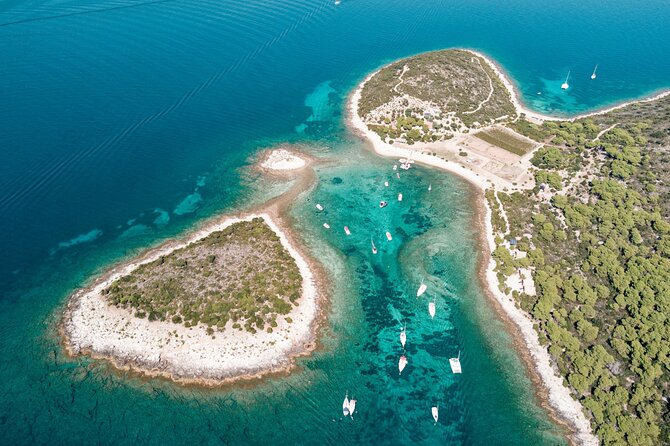 Blue Cave Full-Day Boat Tour with Hvar and 5 Islands - Key points at a glance
