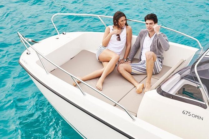 BLUE CAVE&GREEN CAVES /ŠUNJ beach Speedboat tour- WITH DRINKS - Drinks, snorkeling gear, and family details