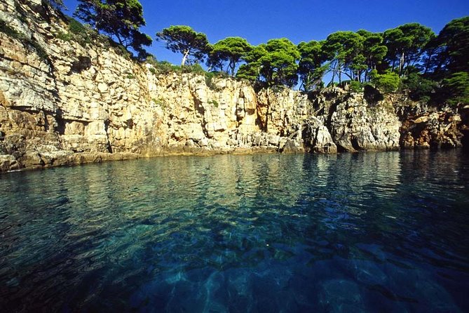 BLUE CAVE&GREEN CAVES /ŠUNJ beach Speedboat tour- WITH DRINKS - Timing, weather, and what to bring