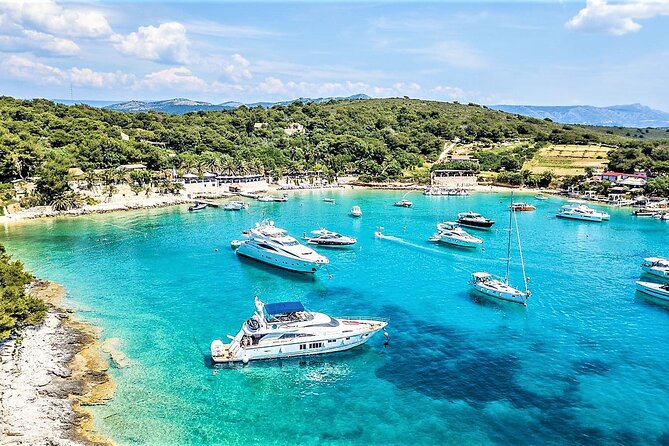 Blue cave group tour with swimming and snorkelling from Hvar - Palmizana Bay and the lunch break