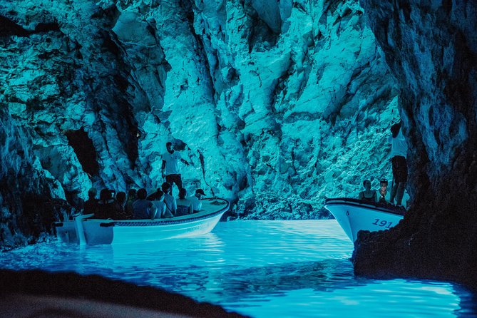 Blue cave, Mamma Mia and Hvar, 5 islands speedboat tour - Racing west to Biševo and the Blue Cave