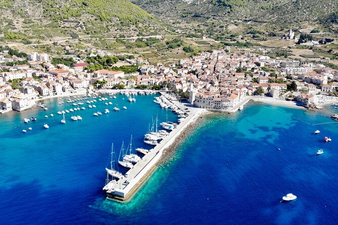 Blue cave, Mamma Mia and Hvar, 5 islands speedboat tour - The guide experience depends on the crew