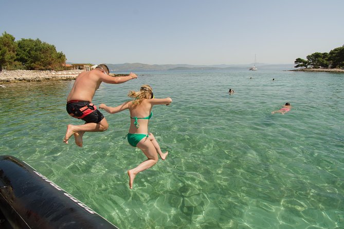 Blue Lagoon & 3 Islands Small-Group Speedboat Tour - Comfort, safety, and what to pack