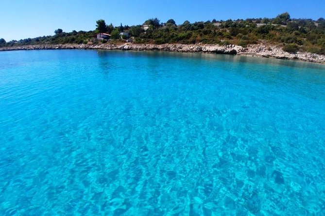 Blue Lagoon and Solta Island from Split-Private Tour - Maslinica and Martinis Marchi Castle