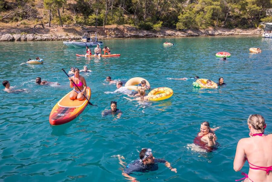 Blue Lagoon & Islands Day Cruise from Split with Lunch - Lunch onboard, with a choice that suits most diets