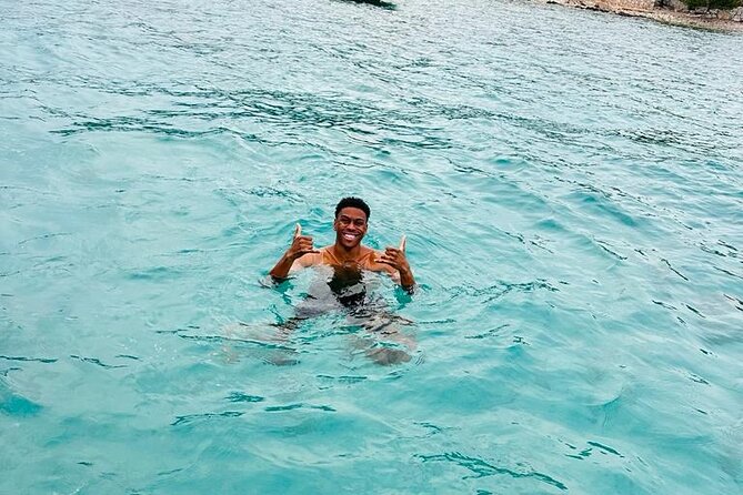 Blue Lagoon Tour from Split with Bottled Water and Wine Included - Who should book this experience