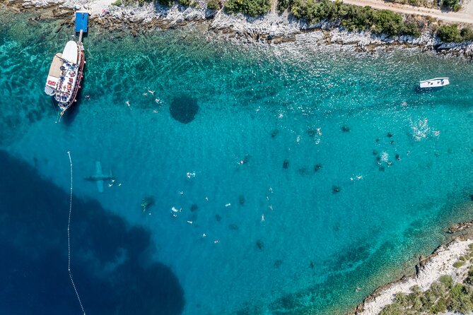 Blue Lagoon & Underwater Museum from Split with Lunch & Drinks - Lunch on board: simple, filling, and included
