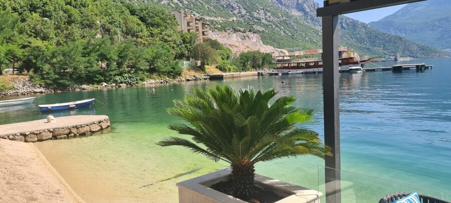 Blue Sea & Black Mountains - Montenegro - From Dalmatia to the Montenegro border