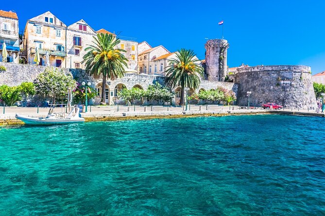 Boat discovery: private one-day Korčula adventure - The long approach to Korčula