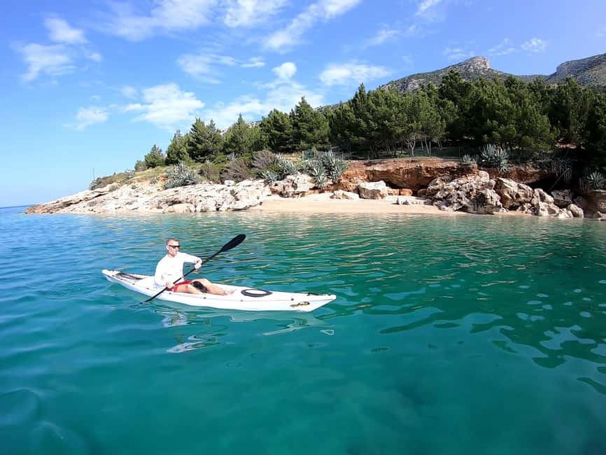 Bol: Zlatni Rat Beach Kayak Tour with Snorkeling - Meeting the guide at the beach
