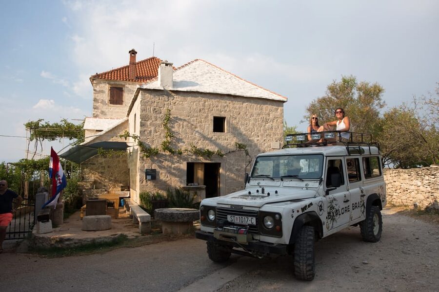 Brač: Island Exploration Tour by Four-Wheel Drive Jeep - Nerežišća and the island’s inland character