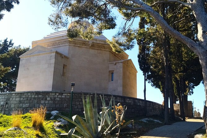Cavtat Old Town: Exploration Game and Tour - The Racic Mausoleum and Ivan Meštrović’s design
