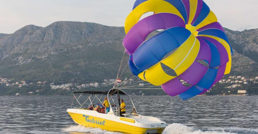 Cavtat: Parasailing - Wind can change the plan