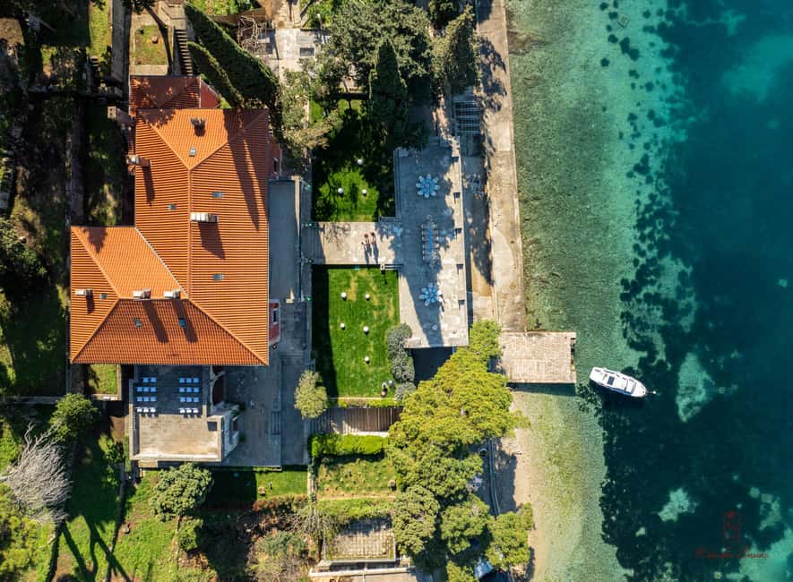 Cavtat Wine Experience: Tasting at Wine Bar Banac - Villa Banac and the value of the setting