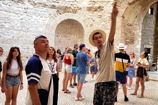Chill Private Walking Tour of Diocletian's Palace - Papalićeva Street and the palace as a lived-in town