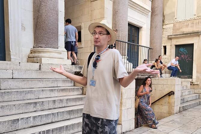 Chill Private Walking Tour of Diocletian's Palace - Beginning at the Peristyle, the palace’s grand center