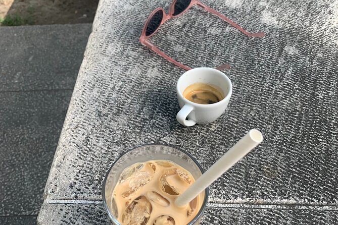 Coffee, storytelling & walk - The best private tour of Split - The Vestibulum connects emperor and city