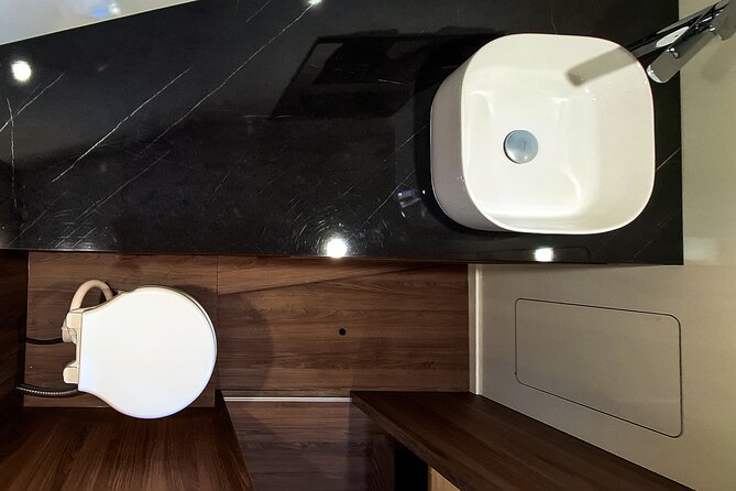 Colnago 45 - Luxury Private Speedboat Tours - The crew can make or break a private tour