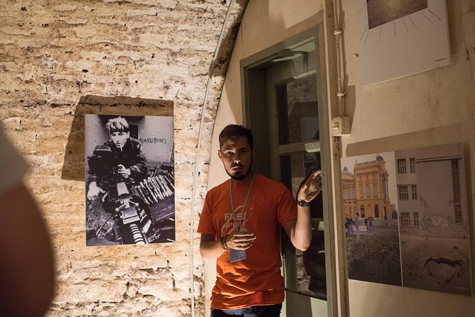 Communism & Croatian Homeland War Tour - Meeting at Ban Josip Jelačić Square