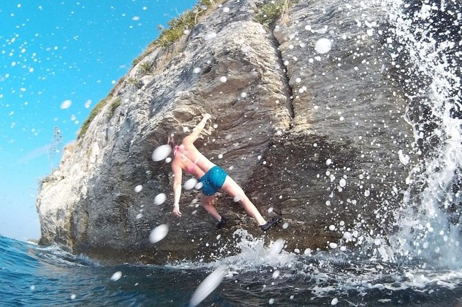 Deep Water Solo and Cliff Jumping Tour in Split - Swimming, jumping, and cooling off in the Adriatic