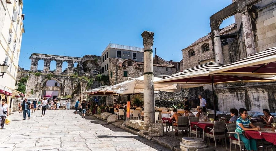 Diocletian's Palace and Old Town SMALL GROUP Walking Tour - Why this short Split tour works so well