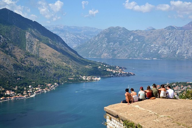 Discover Korcula from Dubrovnik - The winery stop and what you actually receive