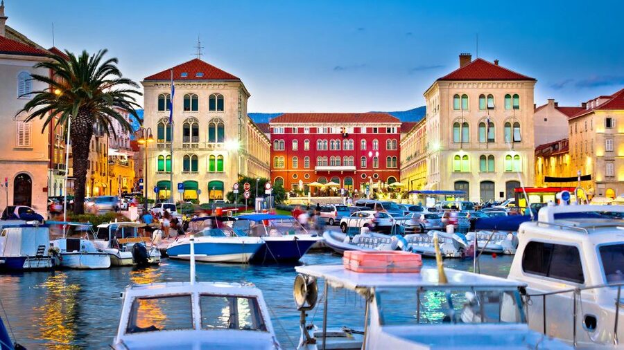 Discover The Old Town Split 1.5h walking Small group tour - Medieval lanes, cafés, and souvenir shops