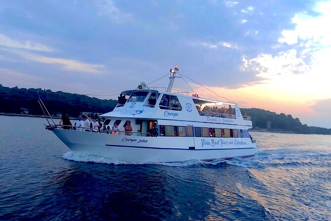 Dolphin Watching & Sunset Boat Tour With Dinner and Drinks - Dinner, wine, and the practical side of the boat