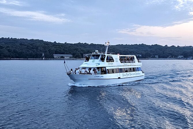 Dolphin Watching & Sunset Boat Tour With Dinner and Drinks - How crowded is the Europa boat?