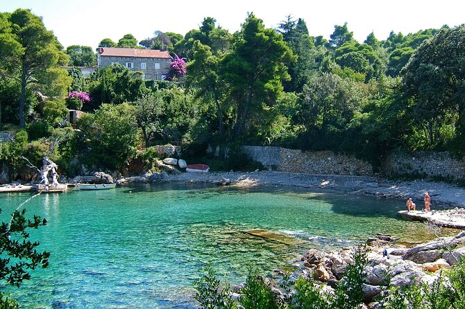 Dubrovnik: 3 Islands Boat Tour with Lunch & drinks(FR, ES, EN) - The details that shape your day